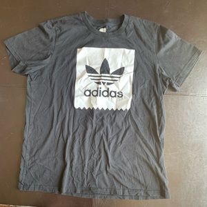 Adidas t-shirt